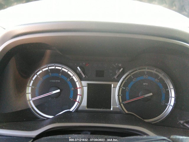 Toyota 4RUNNER SR5 2019 JTEBU5JRXK5715599 Image 12