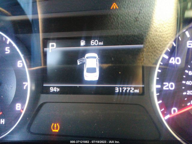 3KPF54AD0NE425821 KIA Forte Gt-line