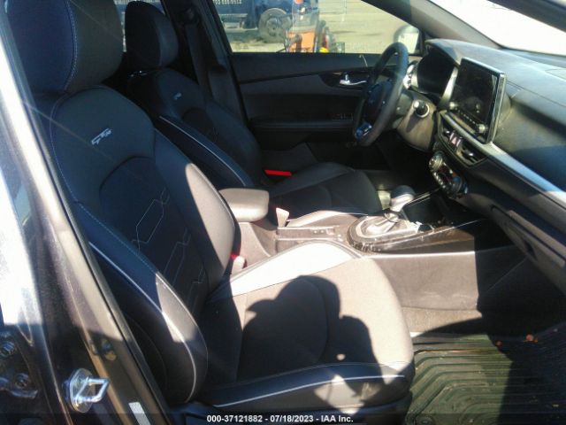 3KPF54AD0NE425821 KIA Forte Gt-line