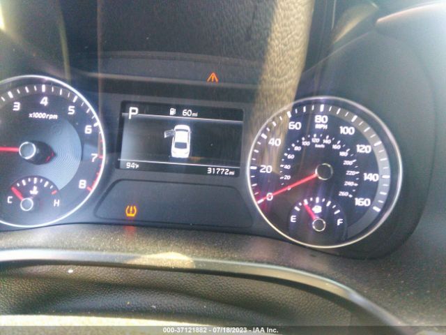 3KPF54AD0NE425821 KIA Forte Gt-line