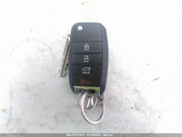 3KPFK4A71HE102403 KIA FORTE LX