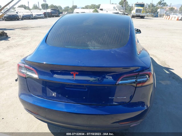 5YJ3E1EB1JF063903 Tesla Model 3 Long Range