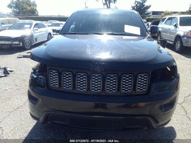 1C4RJFAG8MC673058 Jeep Grand Cherokee Laredo X