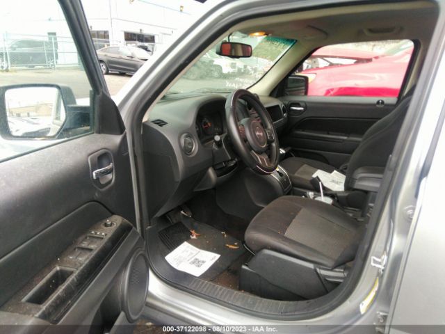 1C4NJPBB2GD562902 Jeep Patriot Sport