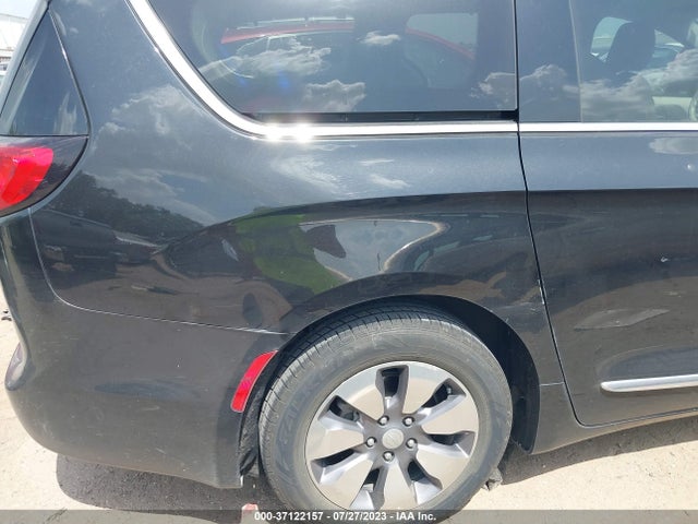 2C4RC1N73JR289747 Chrysler Pacifica Hybrid Limited