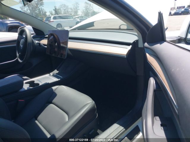 5YJ3E1EA1PF556111 Tesla MODEL 3