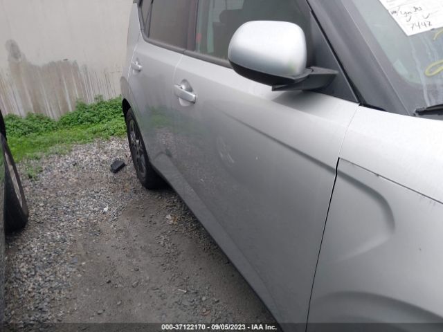 KNDJ23AU4M7795777 KIA SOUL S