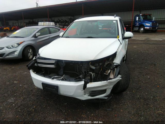 WVGBV7AX0HK052187 Volkswagen Tiguan 2.0t/2.0t S