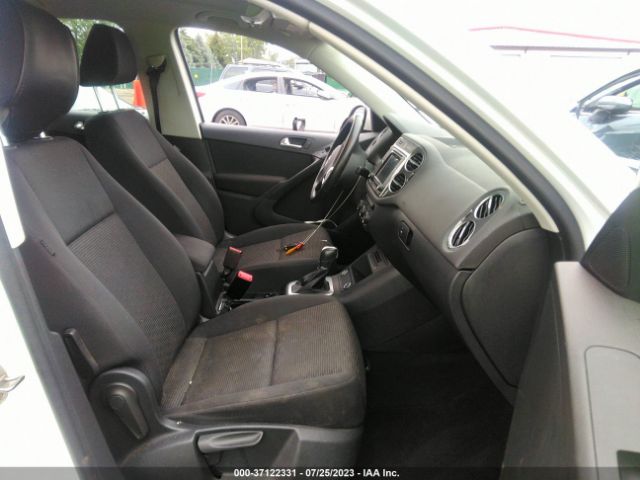 WVGBV7AX0HK052187 Volkswagen Tiguan 2.0t/2.0t S
