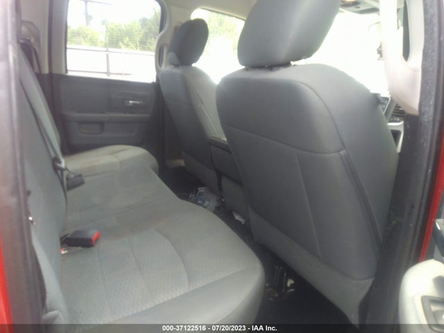 1C6RR6GG4JS156803 RAM 1500 Slt
