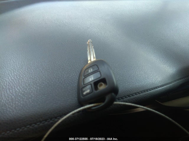 Toyota Corolla L/le/s/s Plus/le Plus 2014 5YFBURHE2EP036075 Image 3