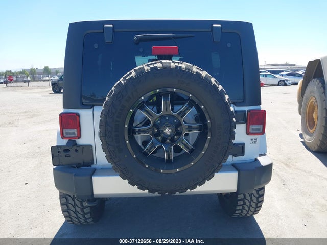 1C4HJWEG7JL923021 Jeep Wrangler Jk Unlimited Sahara