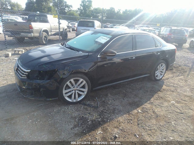 1VWBA7A33JC003513 Volkswagen Passat 2.0t Se