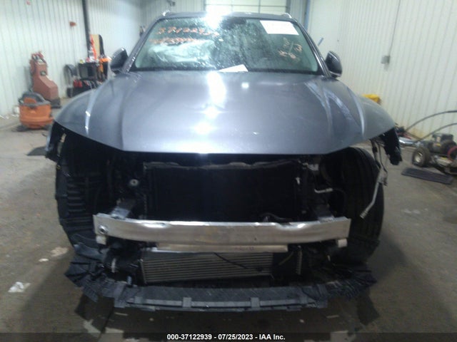 WA1BNAFY6J2209353 Audi Q5 Premium Plus