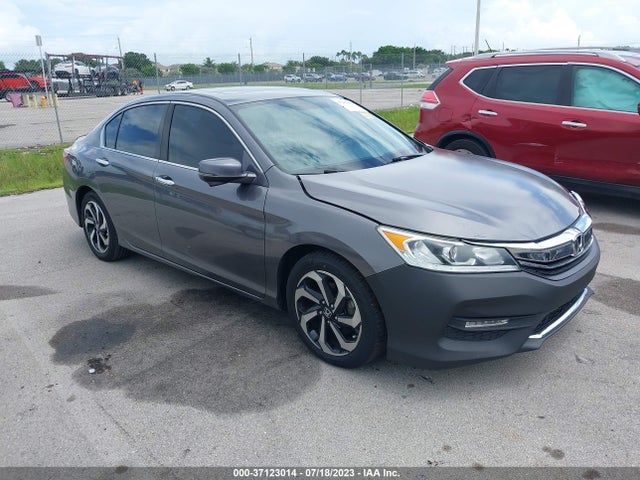 2016 1HGCR2F73GA233718 main image