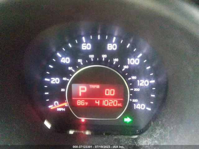 KNDJN2A24F7815044 KIA Soul Base
