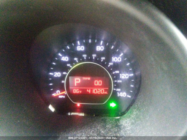 KNDJN2A24F7815044 KIA Soul Base