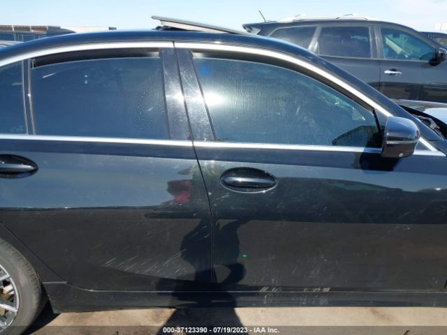 WBA5R1C53KAK10823 BMW 3 Series 330i