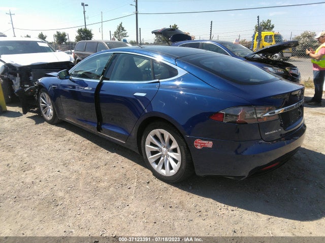 Tesla Model S 60/75 2017 5YJSA1E17HF210007 Image 3