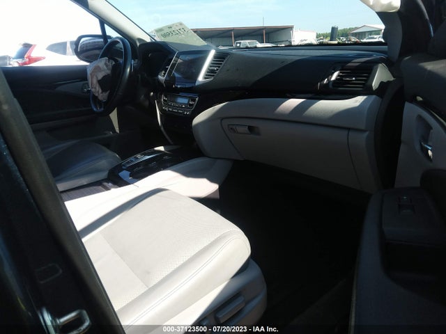 Honda Pilot Elite 2016 5FNYF6H05GB101670 Image 5