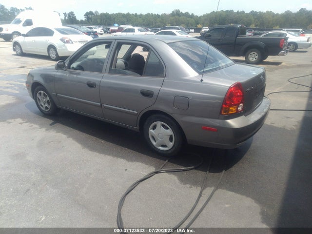 2005 HYUNDAI ACCENT GLS VIN: KMHCG45C25U602901