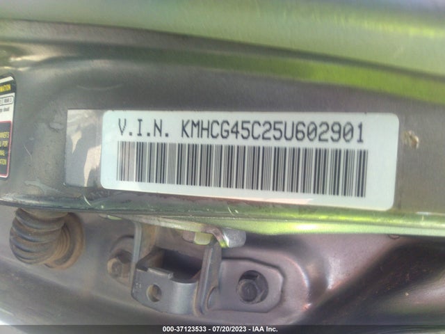 2005 HYUNDAI ACCENT GLS VIN: KMHCG45C25U602901