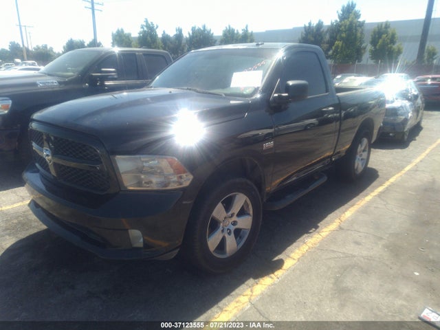 3C6JR6AT3EG119113 RAM 1500 Express