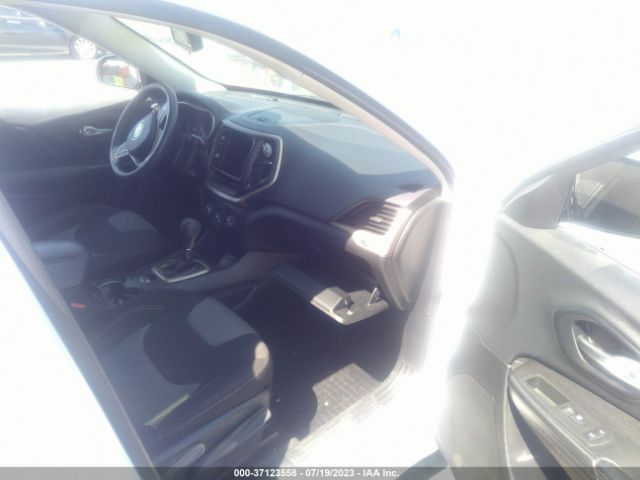 1C4PJLAB8EW247283 Jeep Cherokee Sport