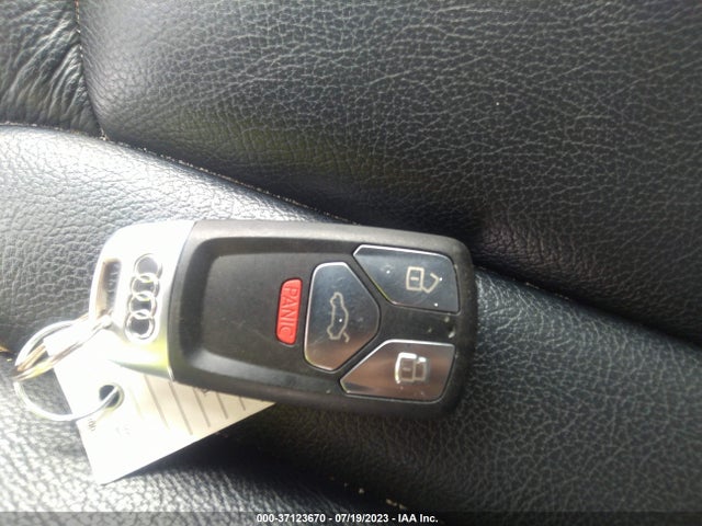 WA1LAAF71HD013276 Audi Q7 Premium Plus