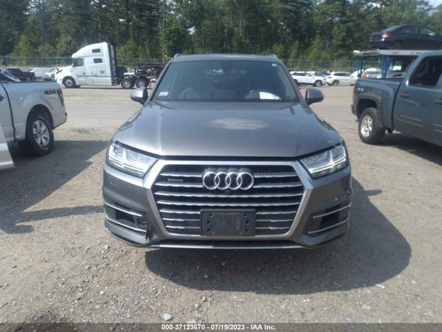 WA1LAAF71HD013276 Audi Q7 Premium Plus