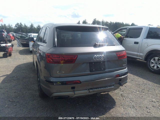WA1LAAF71HD013276 Audi Q7 Premium Plus