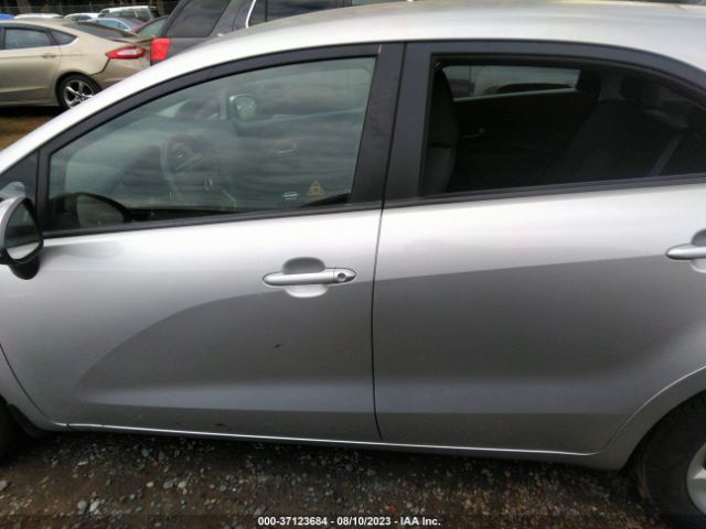 KNADM5A38E6359092 KIA RIO LX