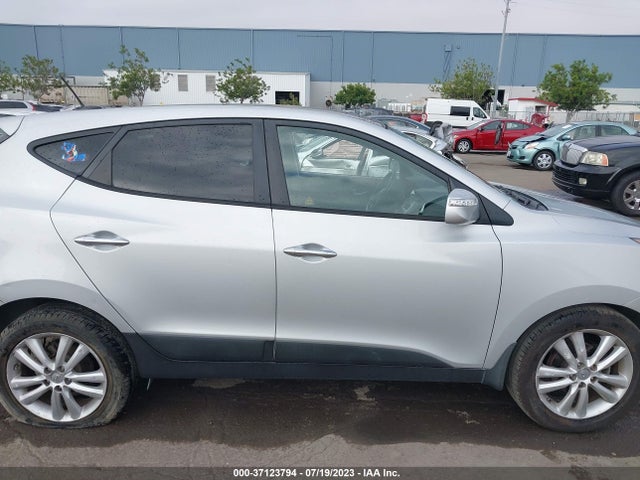 2011 HYUNDAI TUCSON LIMITED PZEV VIN: KM8JU3AC2BU282085
