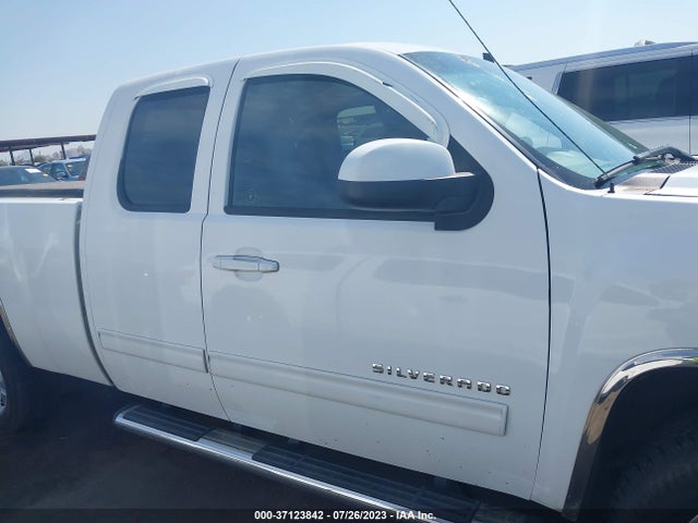 2009 CHEVROLET SILVERADO 1500 WORK TRUCK VIN: 1GCEK19059Z296537
