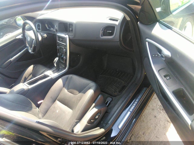 2015 VOLVO V60 T5 PREMIER VIN: YV1612SB8F1195425