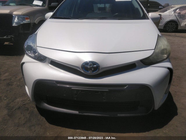 Toyota Prius V Two/five/three/four 2015 JTDZN3EUXFJ026744 Image 4
