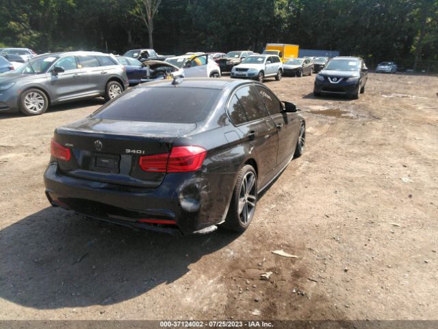 WBA8B7C59JA576207 BMW 3 Series 340i Xdrive