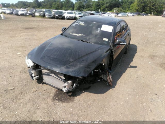WBA8B7C59JA576207 BMW 3 Series 340i Xdrive