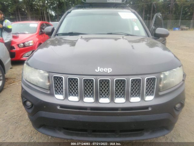 1C4NJDEB3GD637682 Jeep Compass Latitude