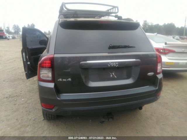 1C4NJDEB3GD637682 Jeep Compass Latitude