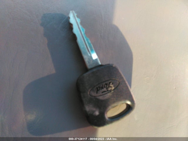 2002 FORD F-150 XLT/LARIAT/KING RANCH VIN: 1FTRW08L12KA72367