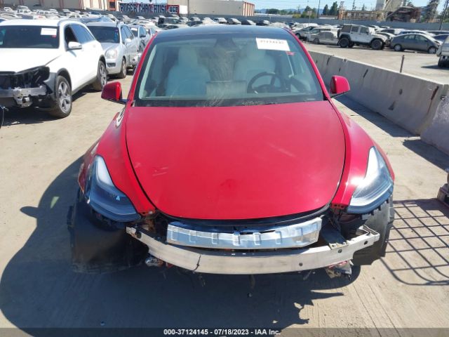 7SAYGAEE5NF352012 Tesla Model Y Long Range
