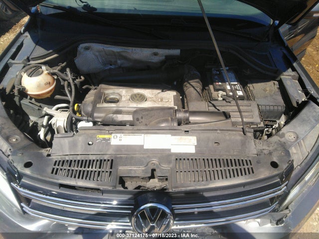WVGBV7AX8GW523283 Volkswagen TIGUAN S