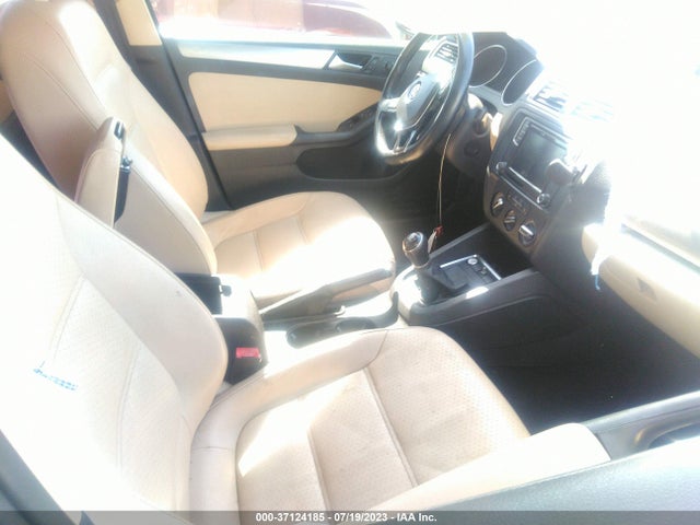 3VWB67AJ9HM263133 Volkswagen Jetta 1.4t Se