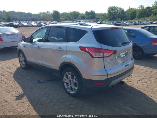1FMCU9J9XFUC25994 Ford Escape Titanium