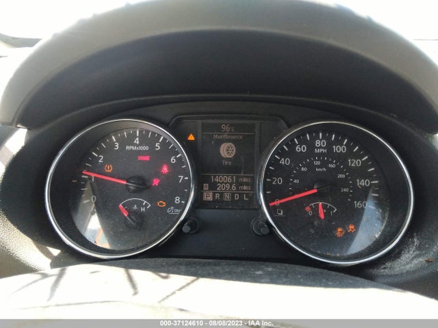 2011 NISSAN ROGUE S VIN: JN8AS5MTXBW173111