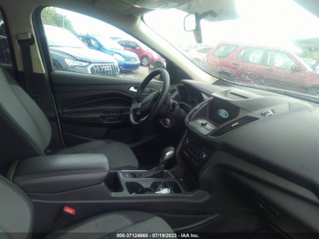 1FMCU0GD9JUD13175 Ford ESCAPE SE