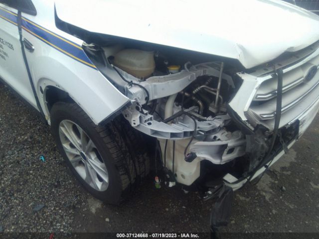 1FMCU0GD9JUD13175 Ford ESCAPE SE