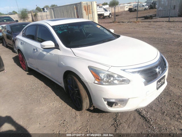2015 1N4AL3AP9FC126217 main image