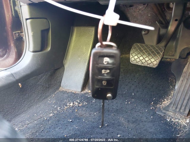 1VWAP7A33EC023888 Volkswagen Passat S W/nav
